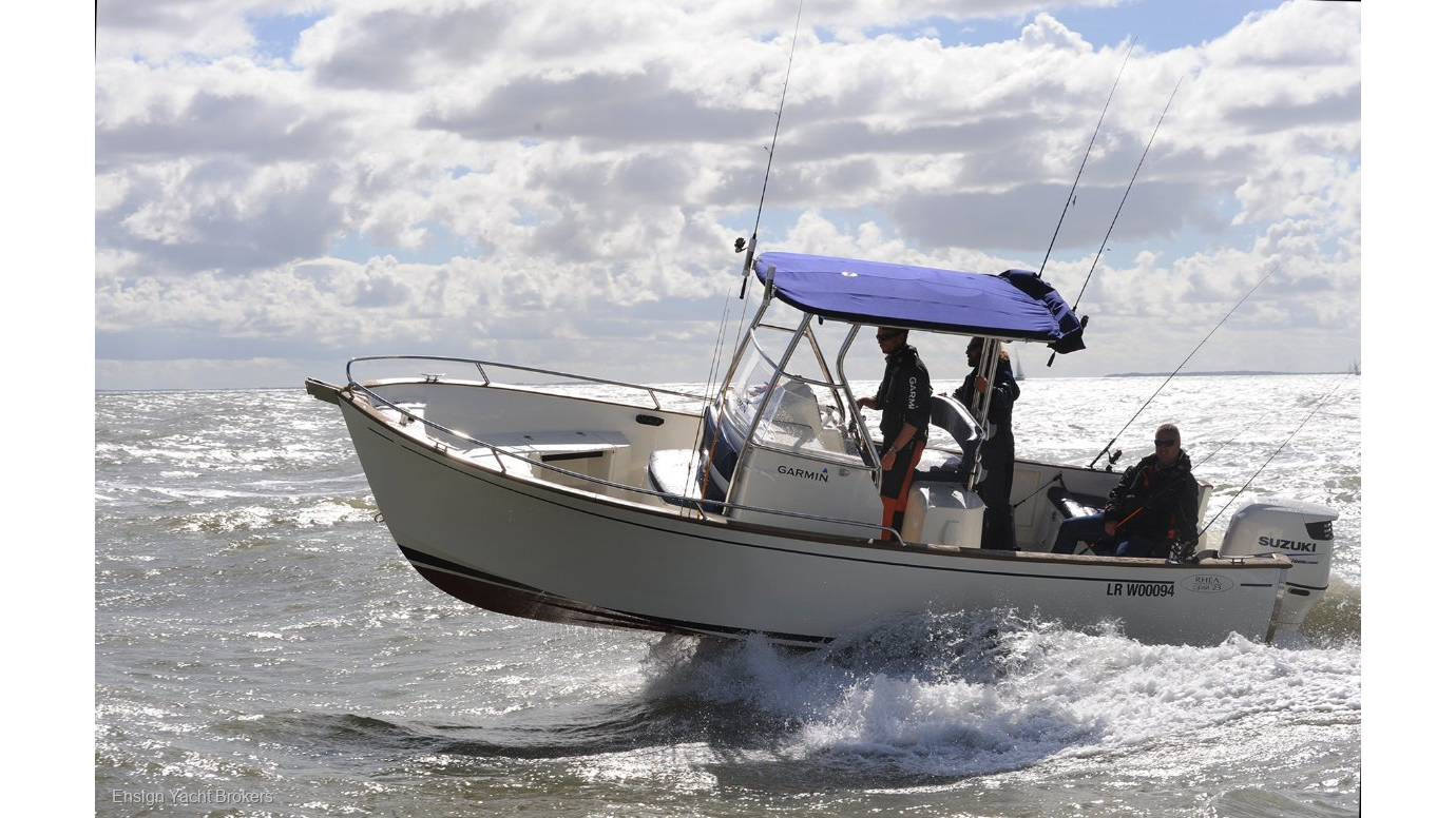 Rhea Marine on display at Lake Eildon, Victoria